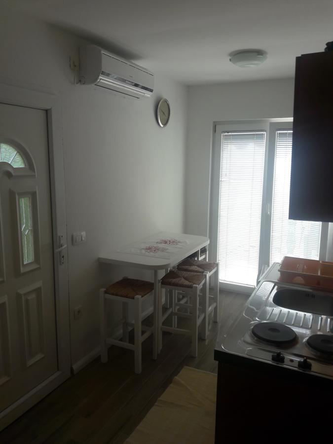 Roza Guest House Сен Екстериор снимка